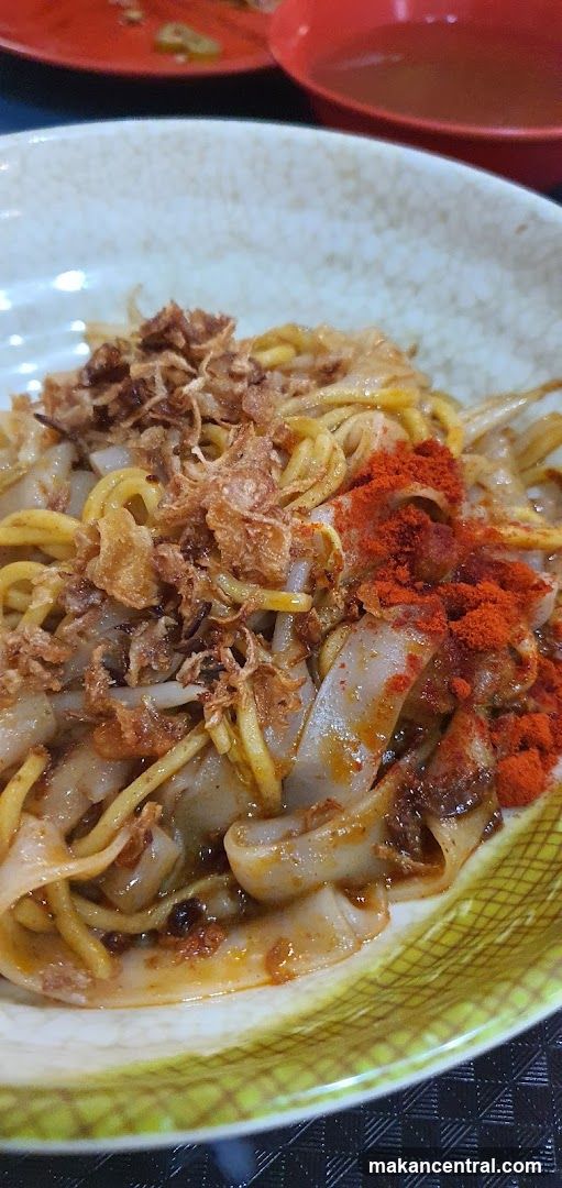 Noodles with Toppings