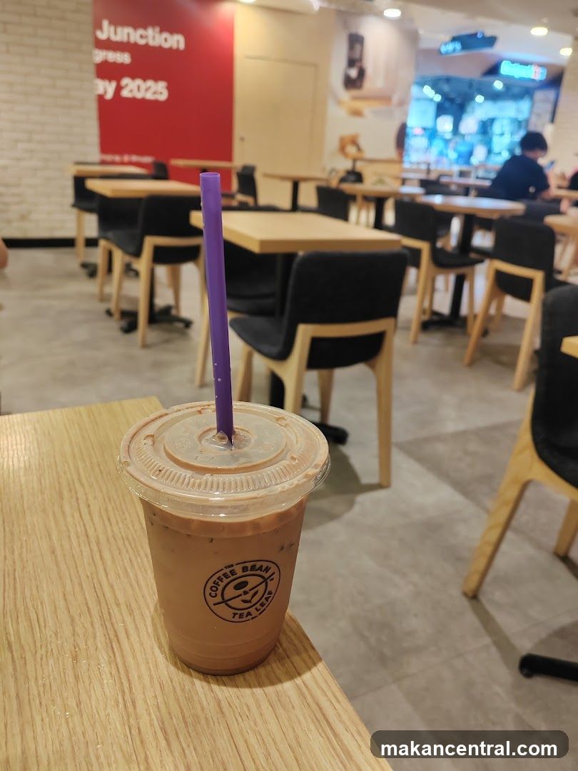 Coffee Bean & Tea Leaf Drink