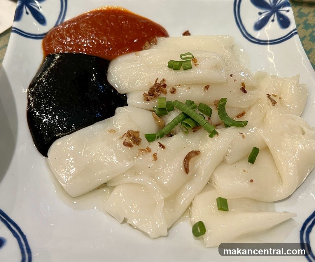 Cheung Fun with Sauces