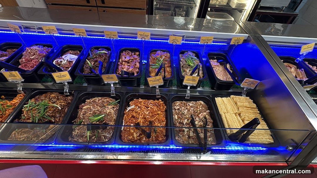 Prepared Meats and Seafood Display