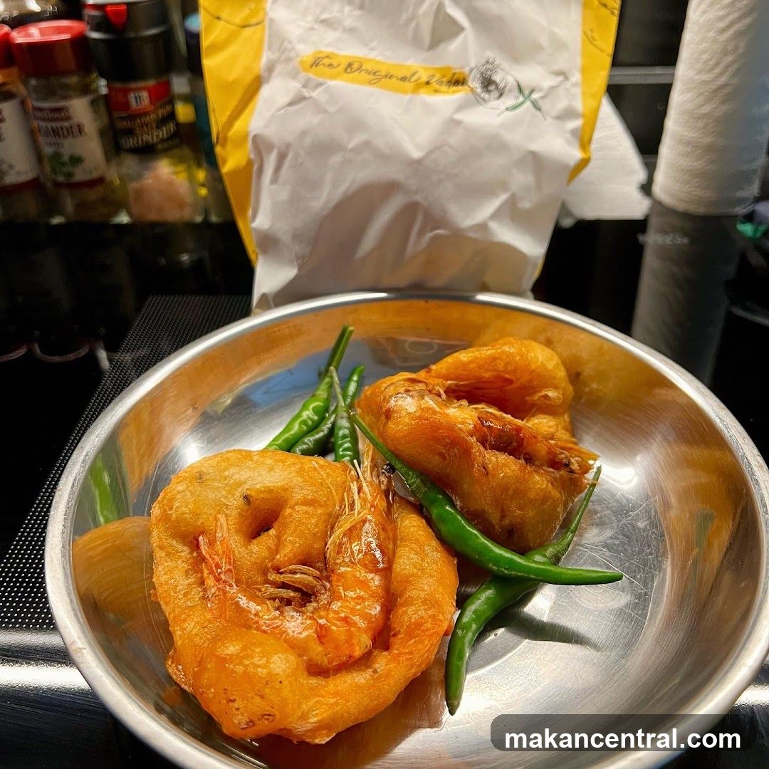 Fried Prawns with Green Chilies