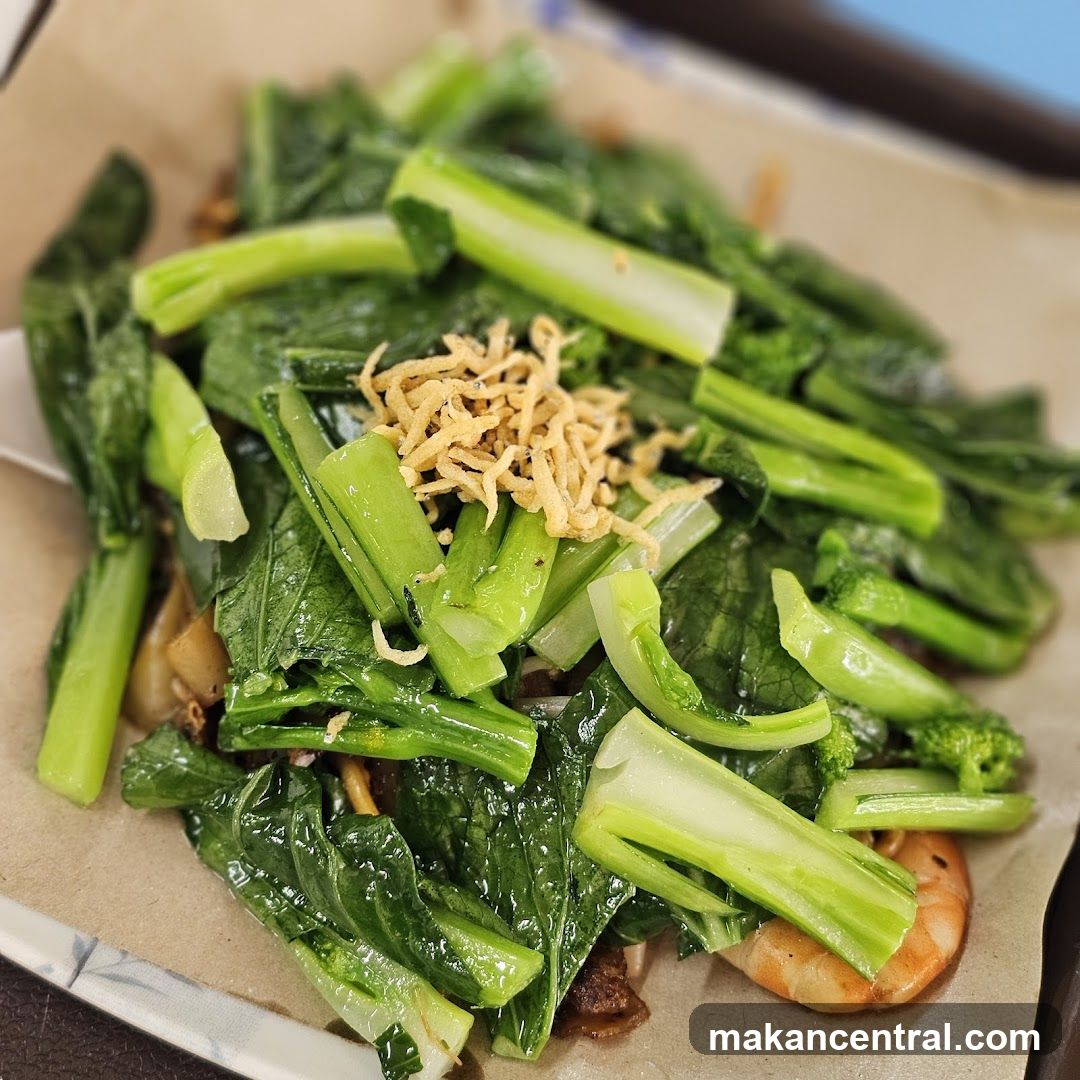 Stir-fried Noodles with Vegetables and Shrimp