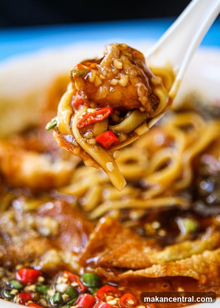 Noodles with Meat and Chili