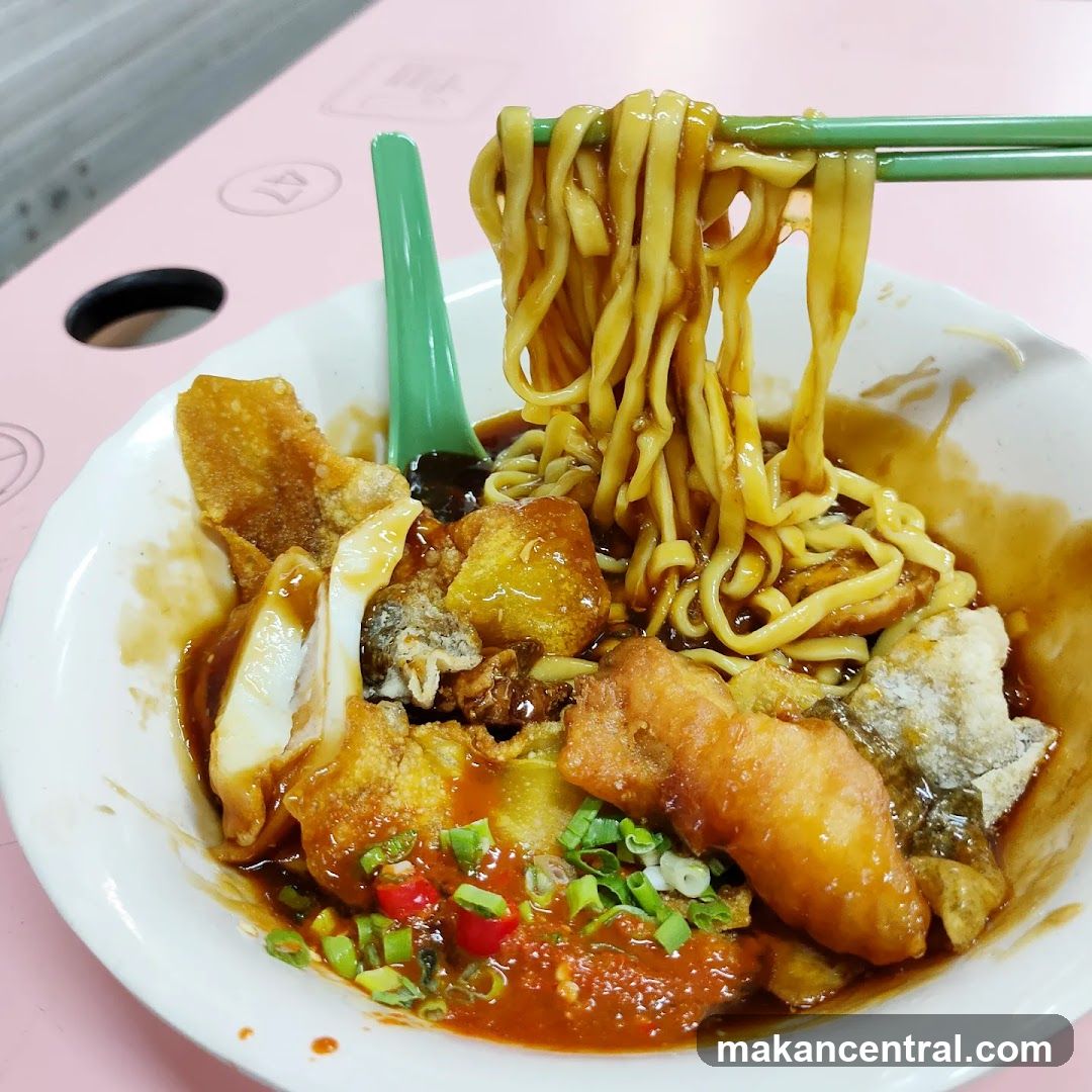 Noodles with Fried Fish