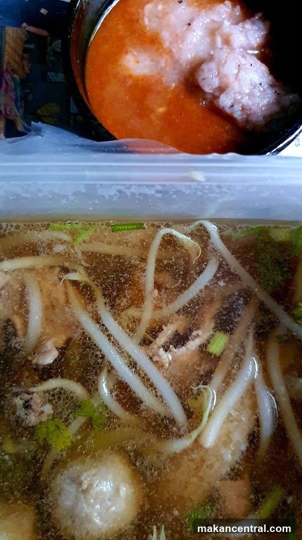Noodle Soup and Side Dish