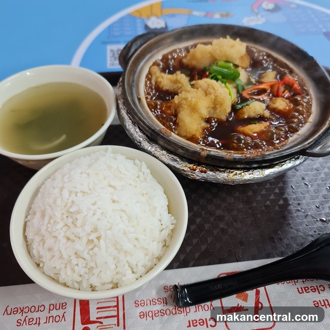 Claypot Dish with Rice and Soup