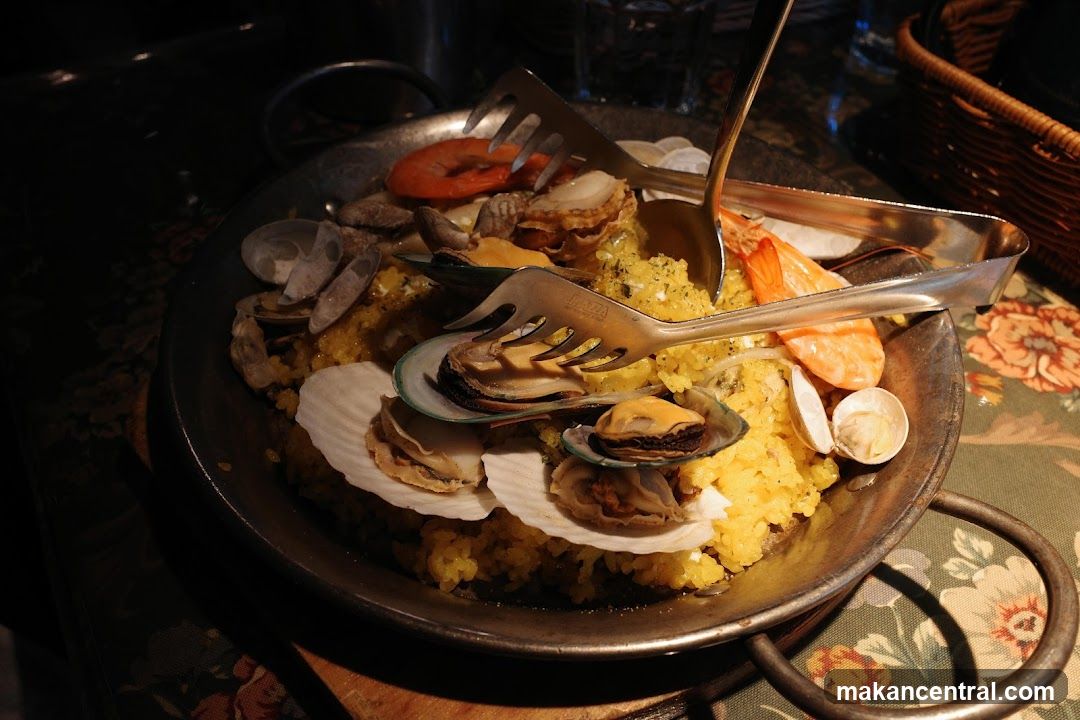 Seafood Paella