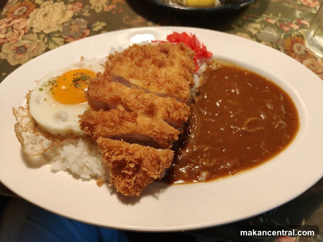 Katsu Curry with Fried Egg
