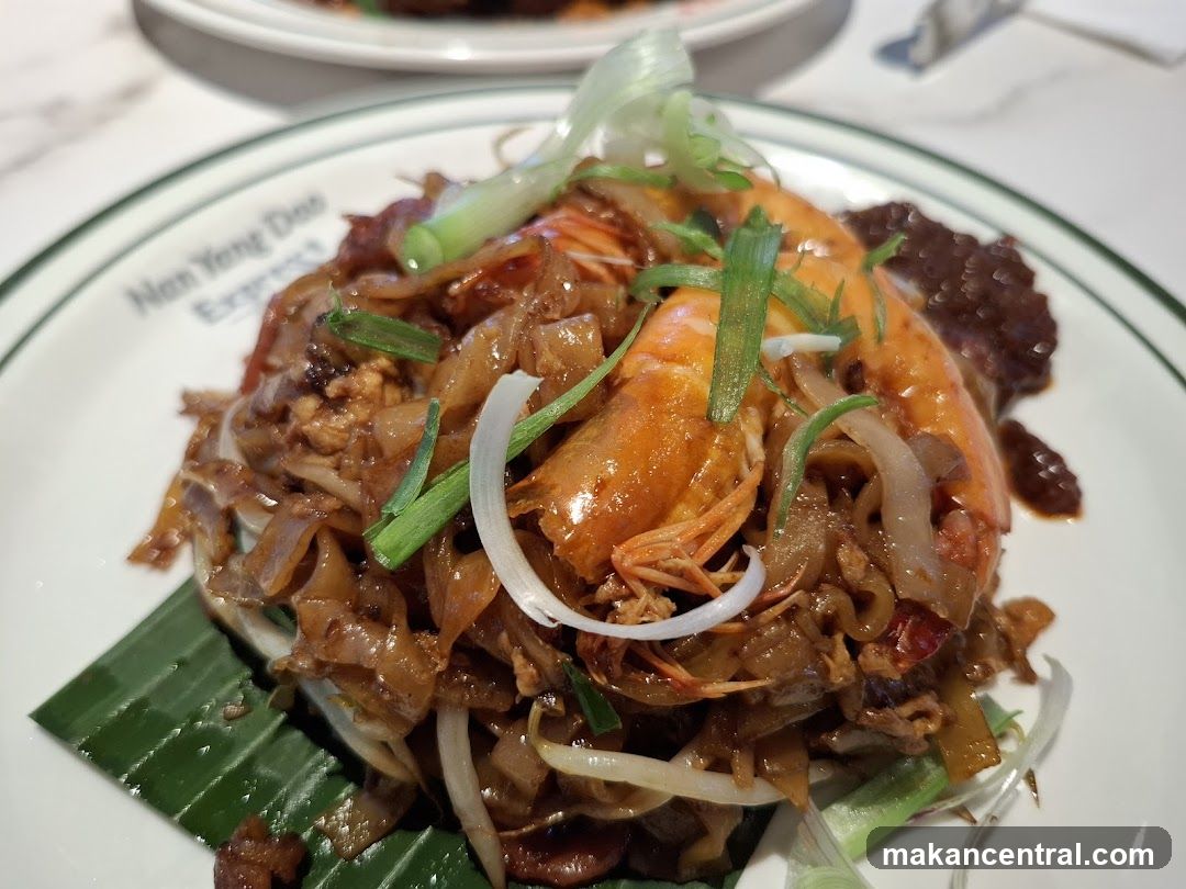 Char Kway Teow with Prawns