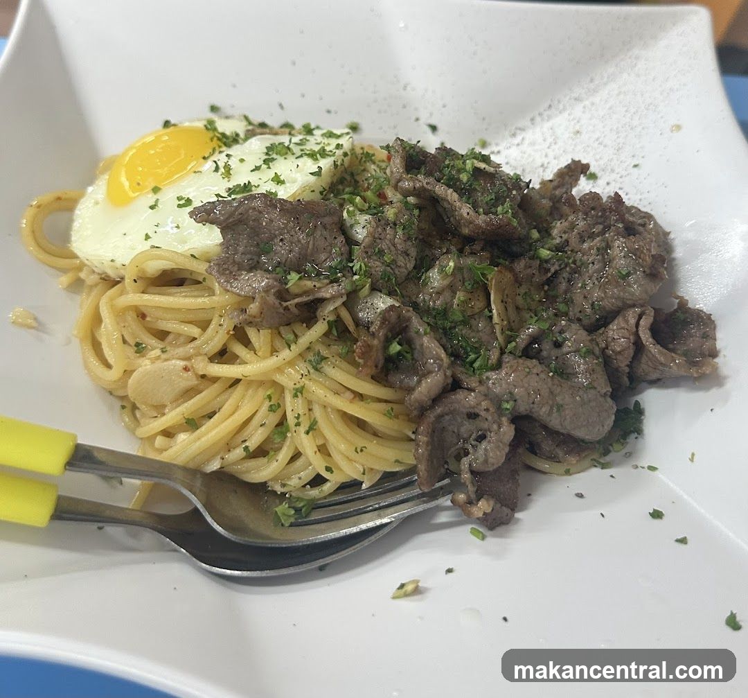 Spaghetti with Beef and Egg