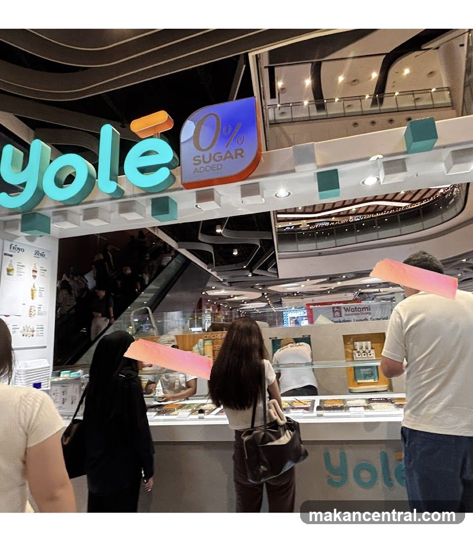 Yole Frozen Yogurt Shop