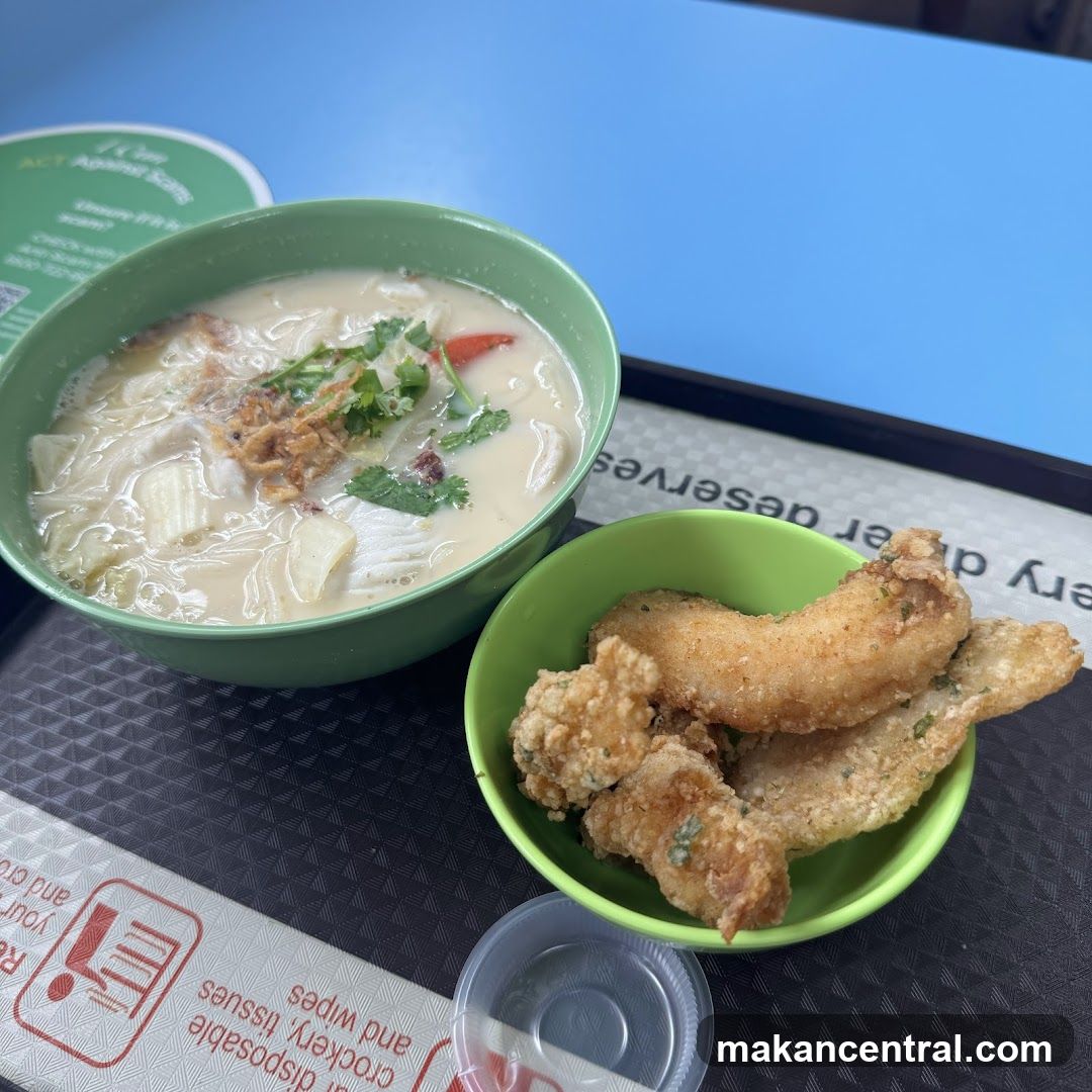 Noodle Soup and Fried Food