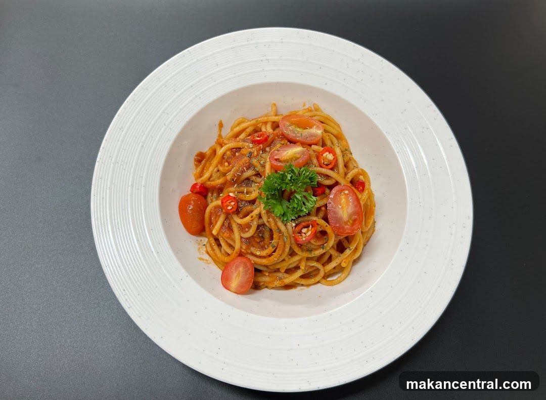 Spaghetti with Tomatoes and Chili