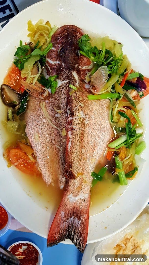Steamed Fish with Vegetables