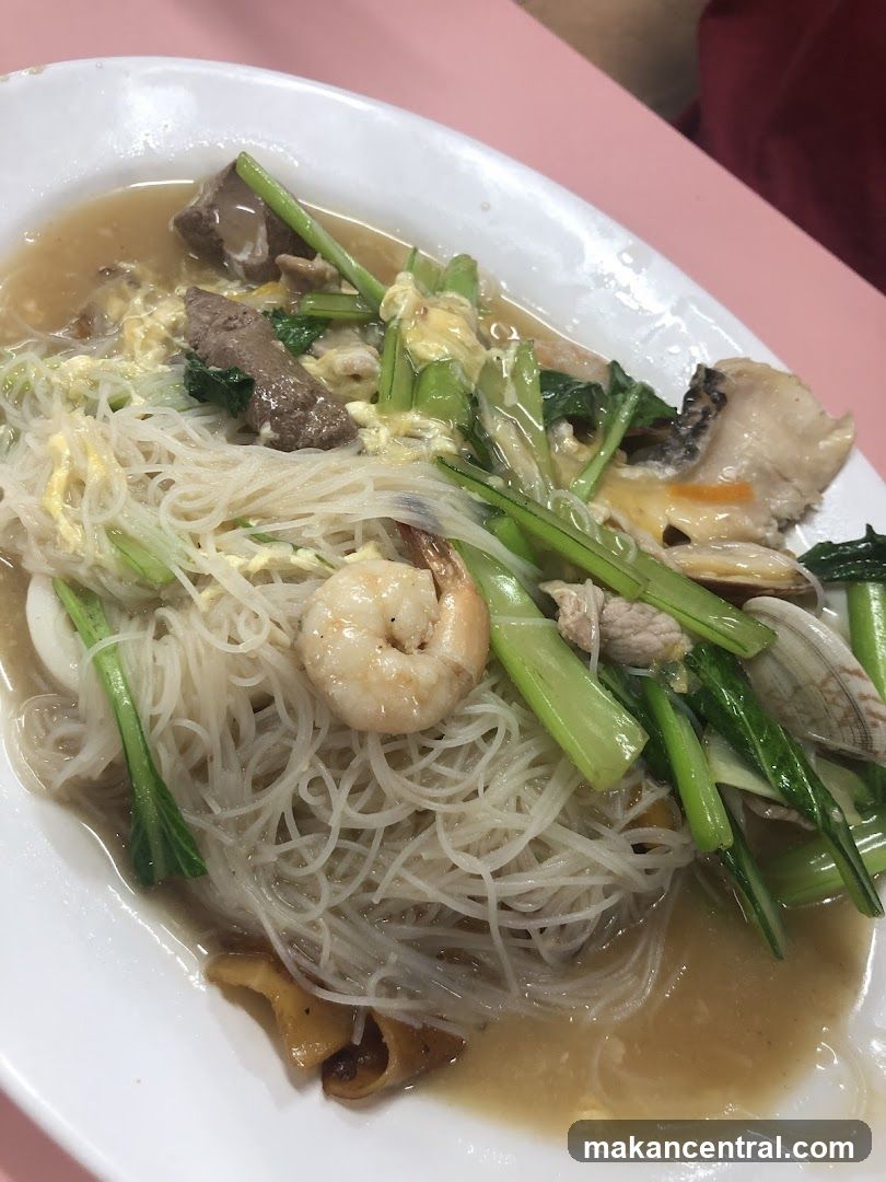 Seafood noodle dish