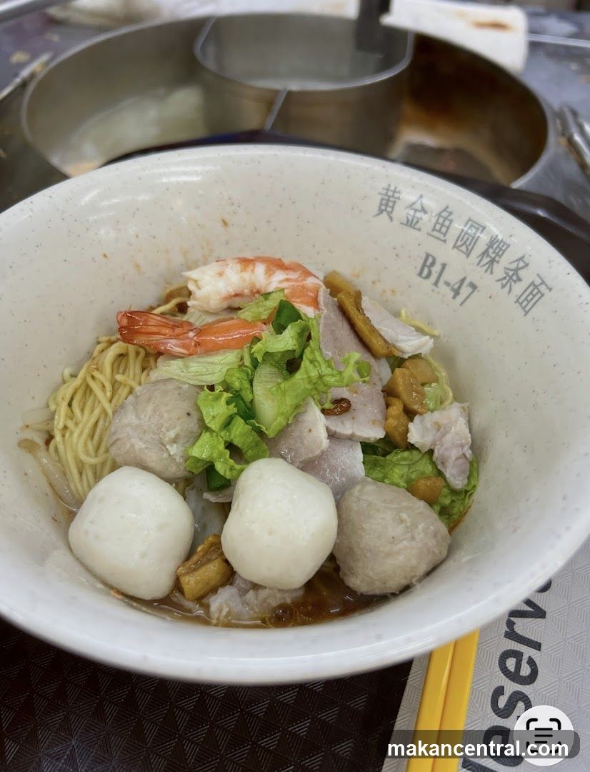 Noodles with Shrimp and Fish Balls