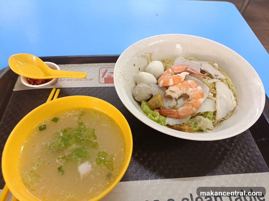 Noodles with Shrimp and Fish Balls