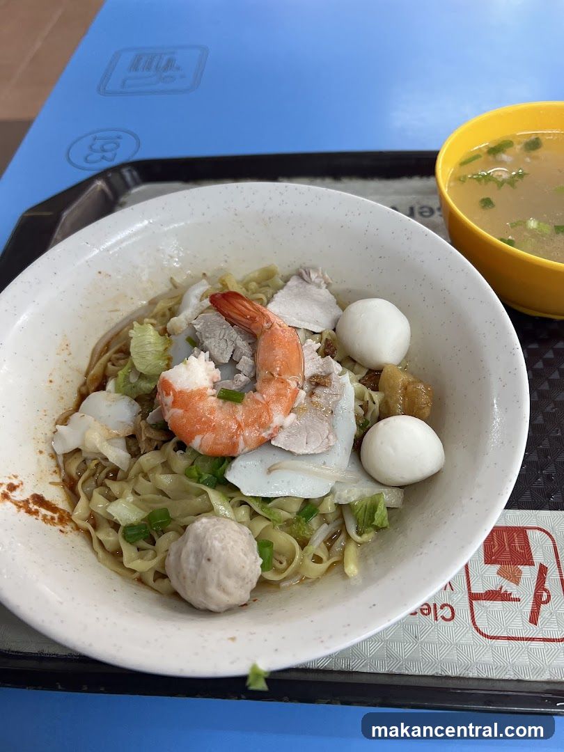 Noodles with Shrimp and Fish Balls