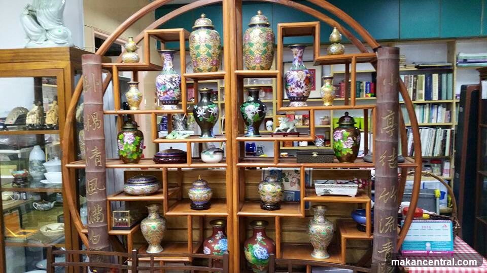 Display Shelf with Vases and Collectibles