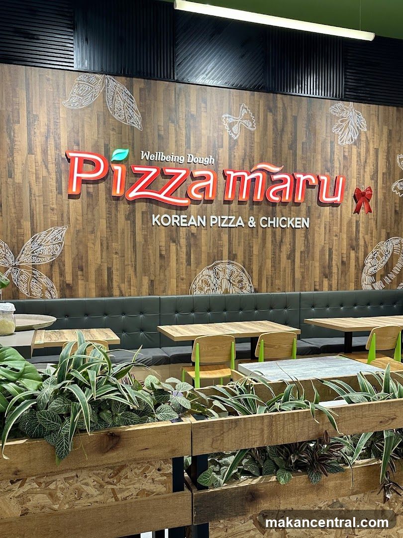 Pizzamaru Korean Pizza & Chicken Interior