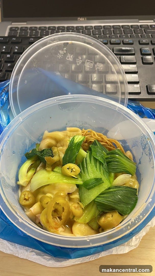 Noodles with Bok Choy and Wontons