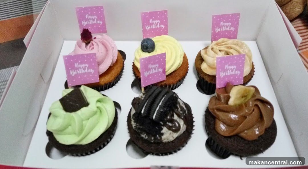 Cupcakes in a box