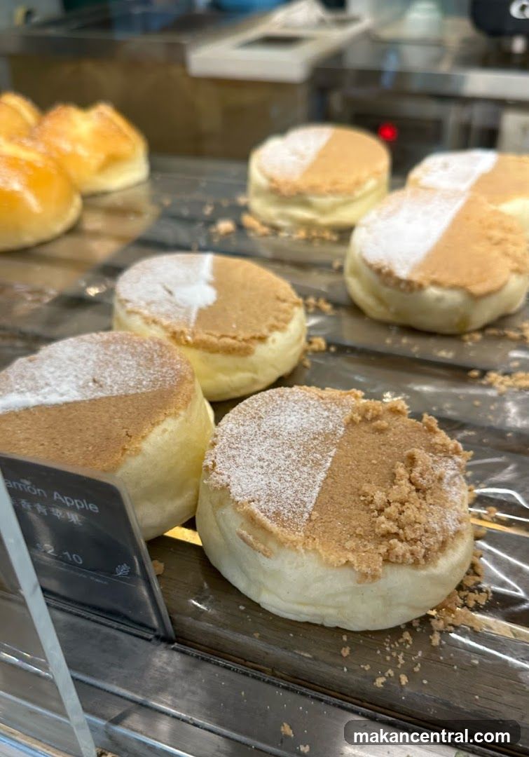 Cinnamon Apple Pastries
