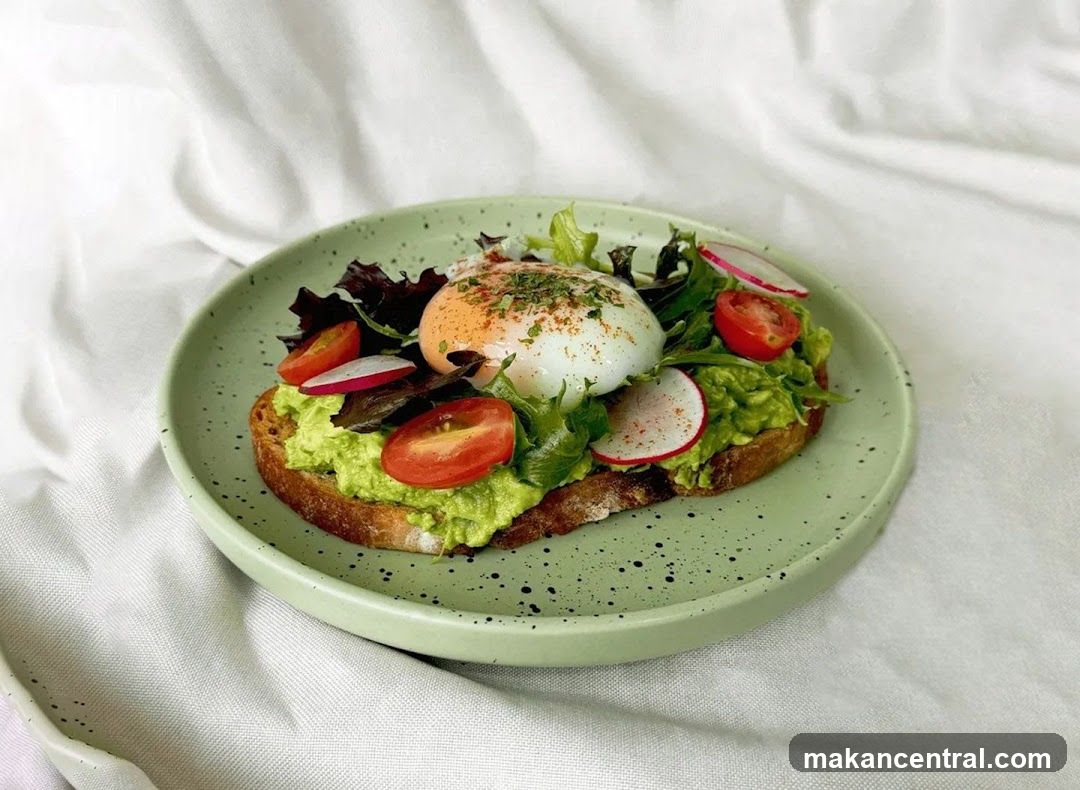 Avocado Toast with Poached Egg