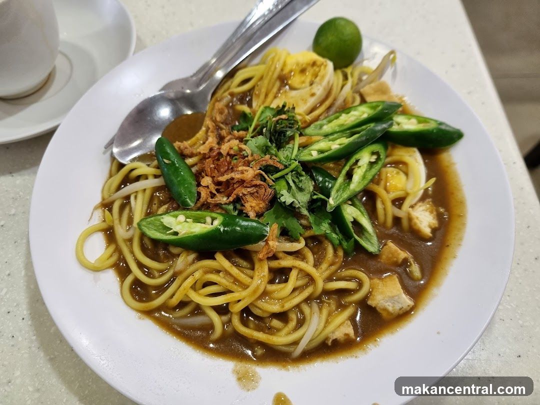 Noodle Dish with Chili and Lime