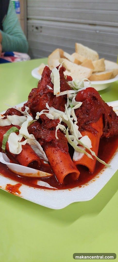 Spicy Meat Rolls with Bread