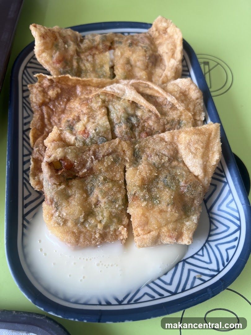 Fried Dumplings with Sauce