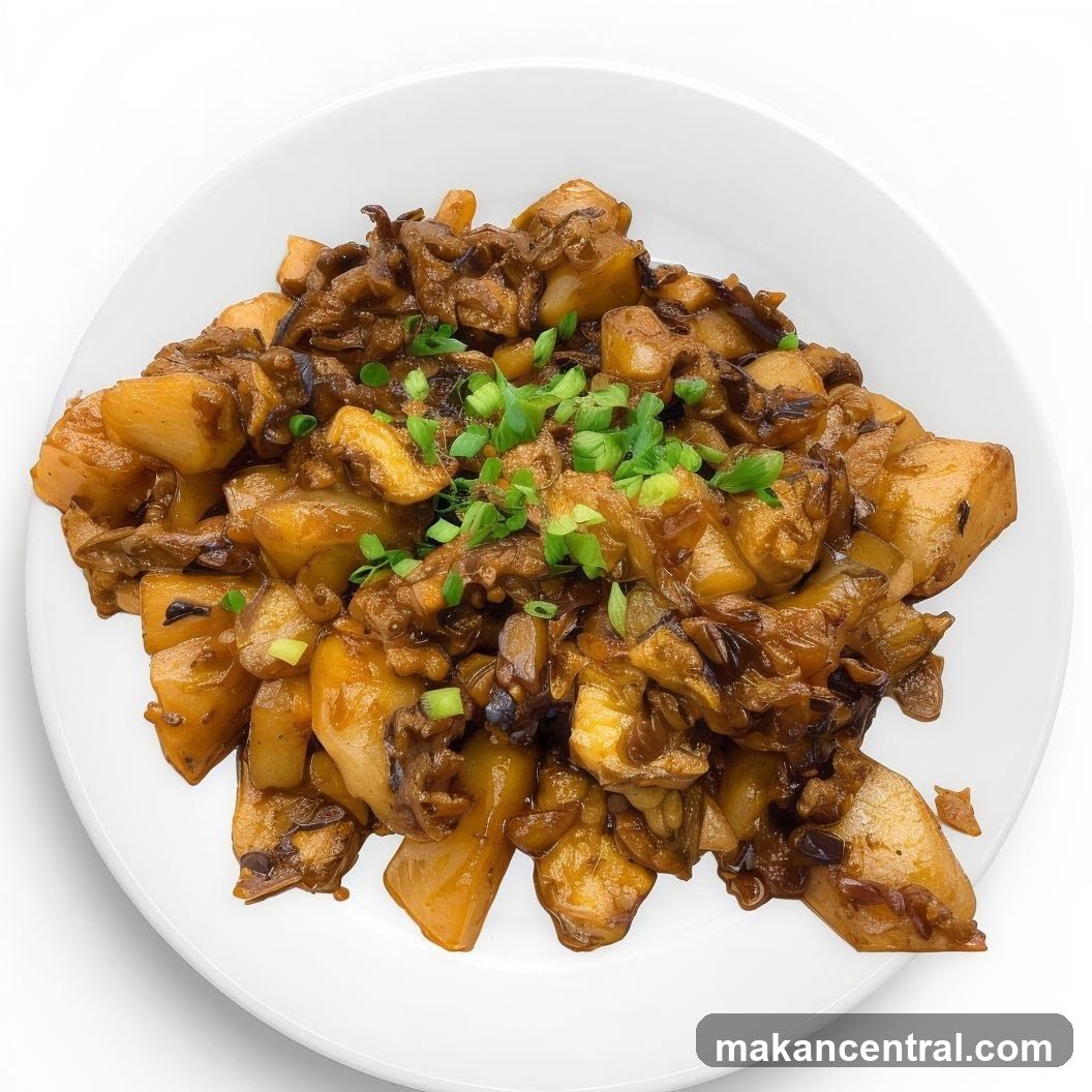 Braised Dish with Potatoes and Mushrooms