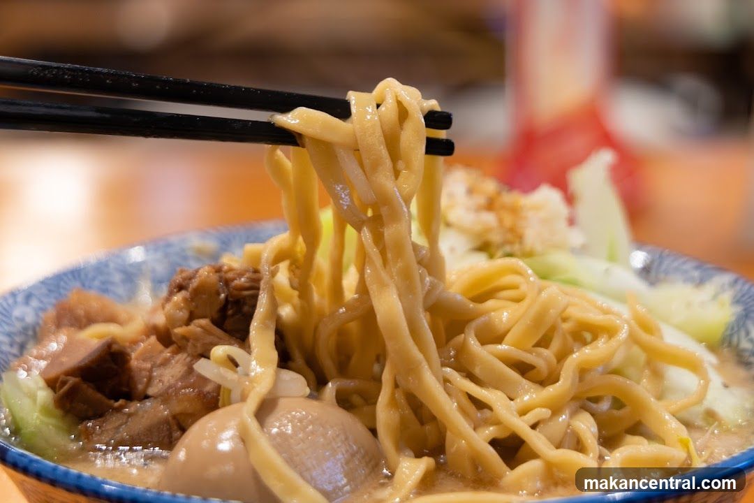 Noodles with Pork and Egg