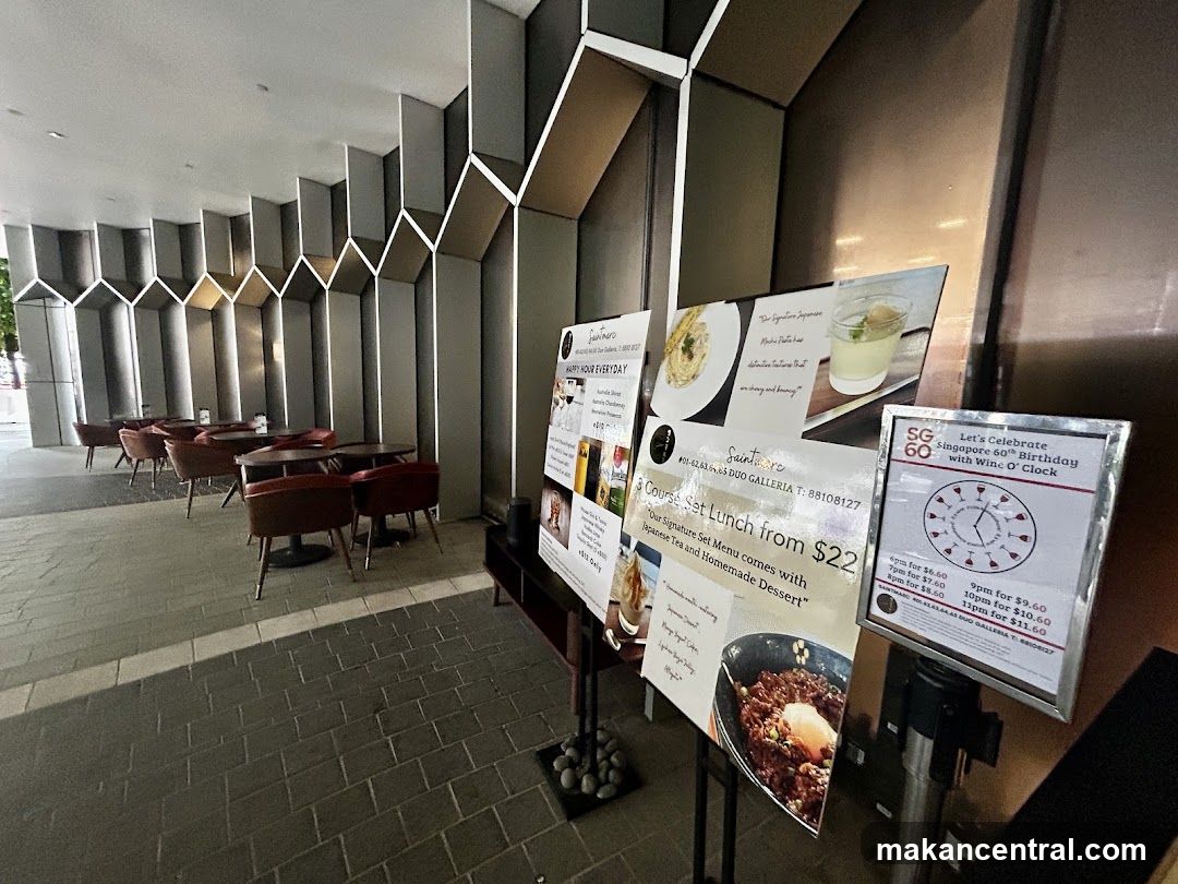 Restaurant promotional displays