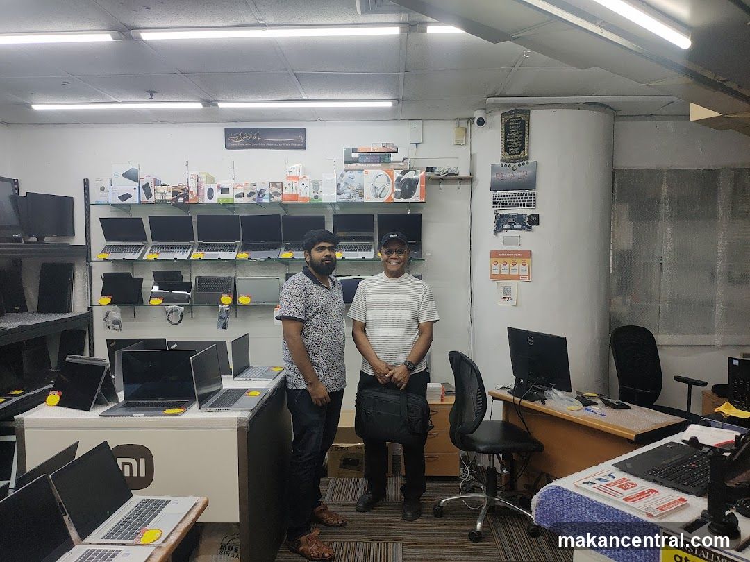 Electronics Store