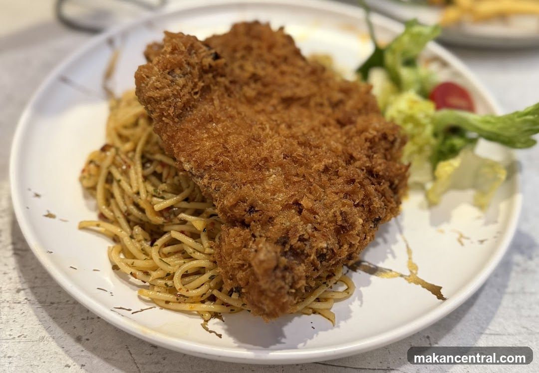 Fried Fish with Spaghetti
