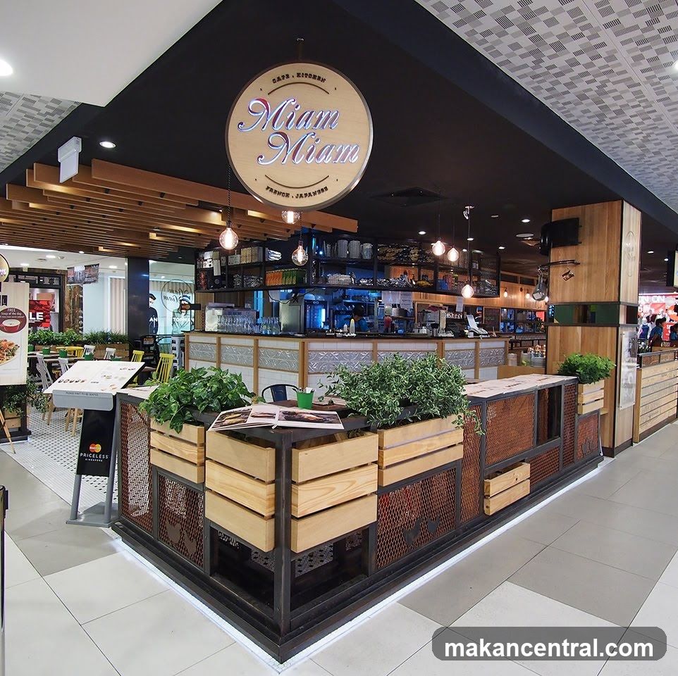 Miam Miam Cafe Kitchen