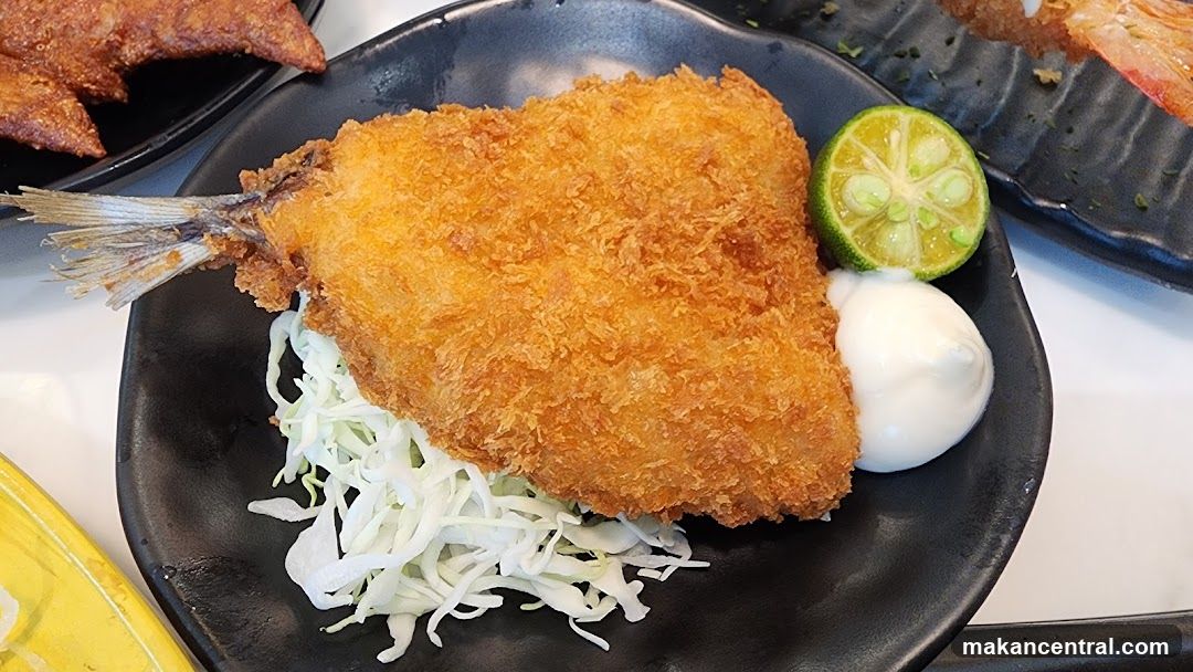 Fried Fish with Shredded Cabbage