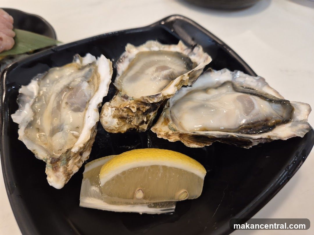 Oysters with Lemon