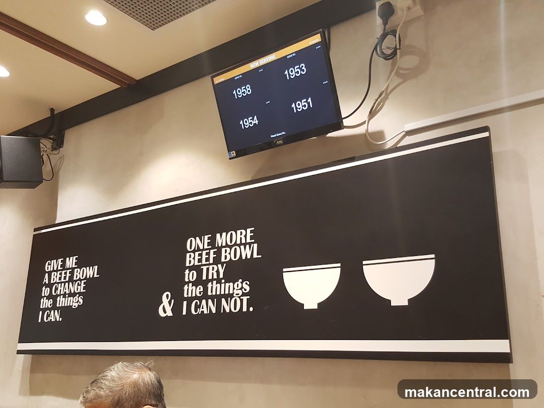 Queue Display and Wall Art