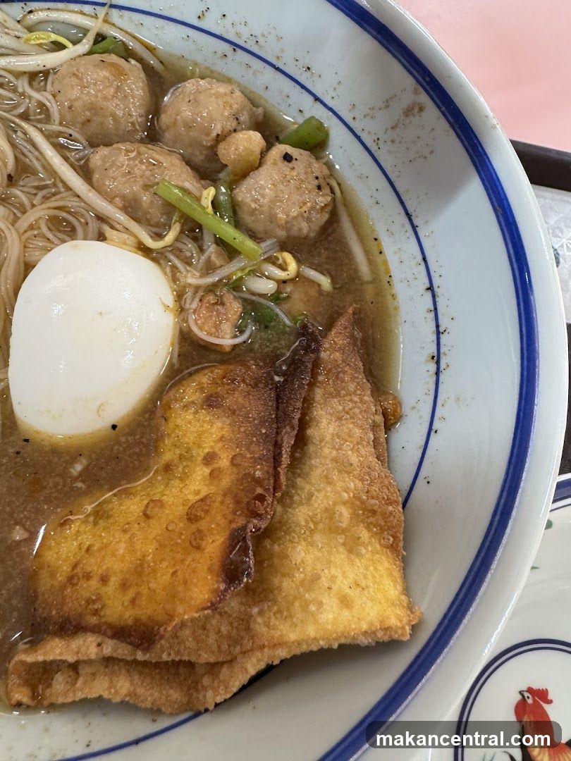 Noodle Soup with Meatballs and Wontons