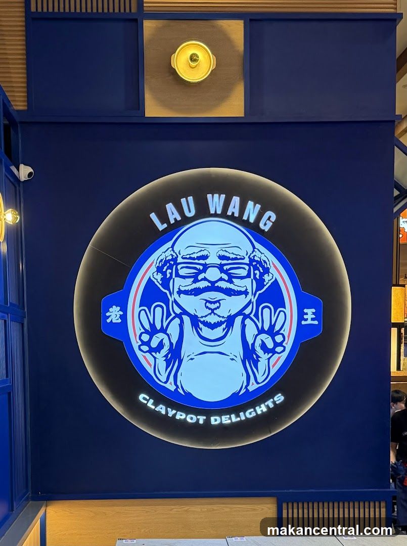 Lau Wang Claypot Delights Sign