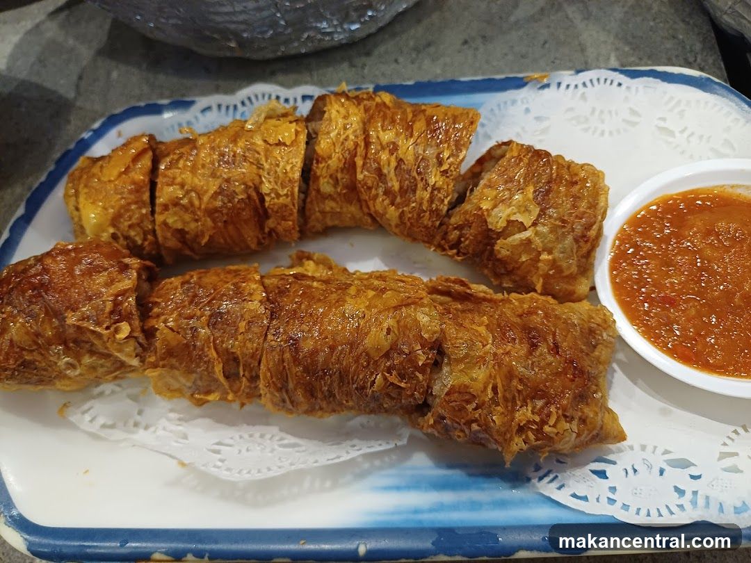 Fried Rolls with Dipping Sauce
