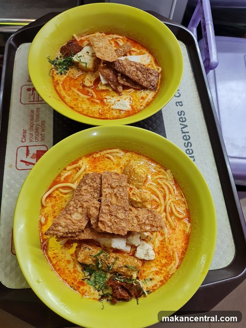 Lunch bowls on tray