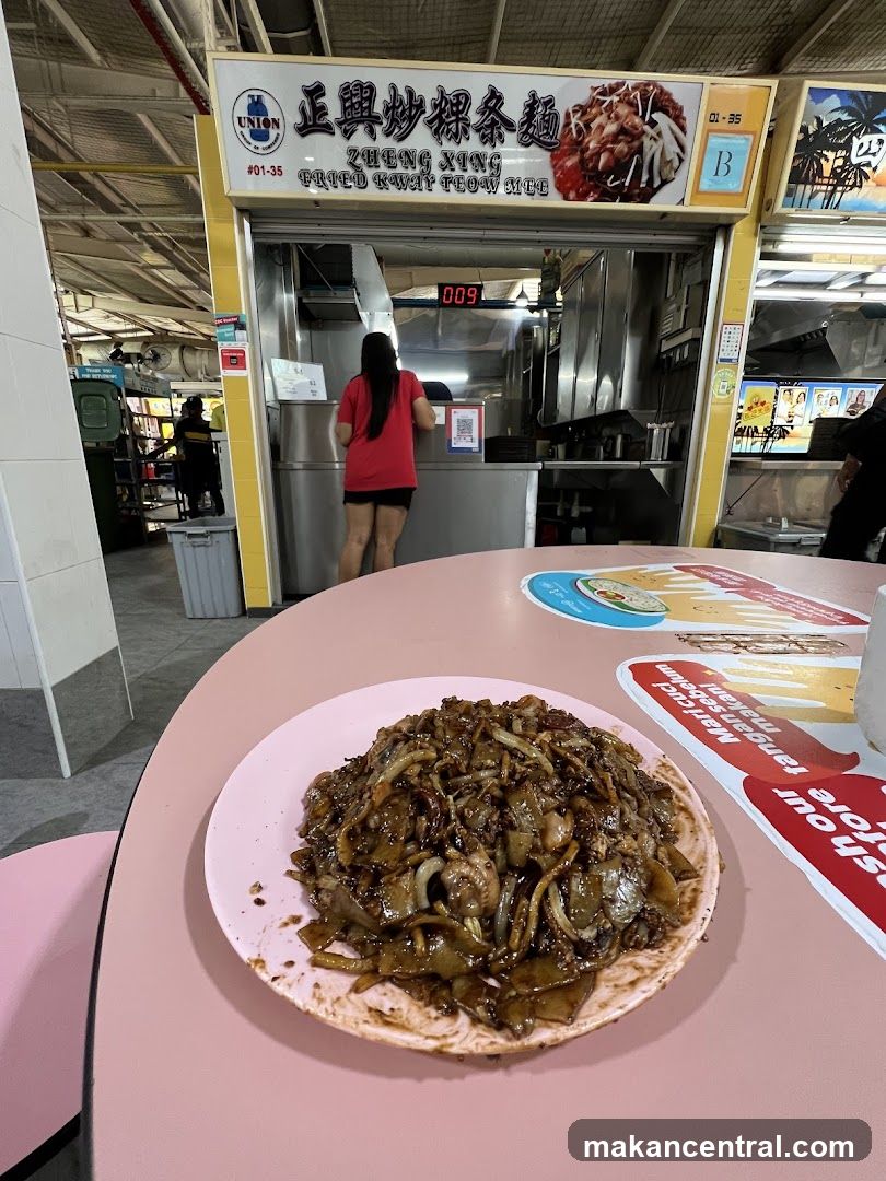 Fried Kway Teow Mee at Zheng Xing stall