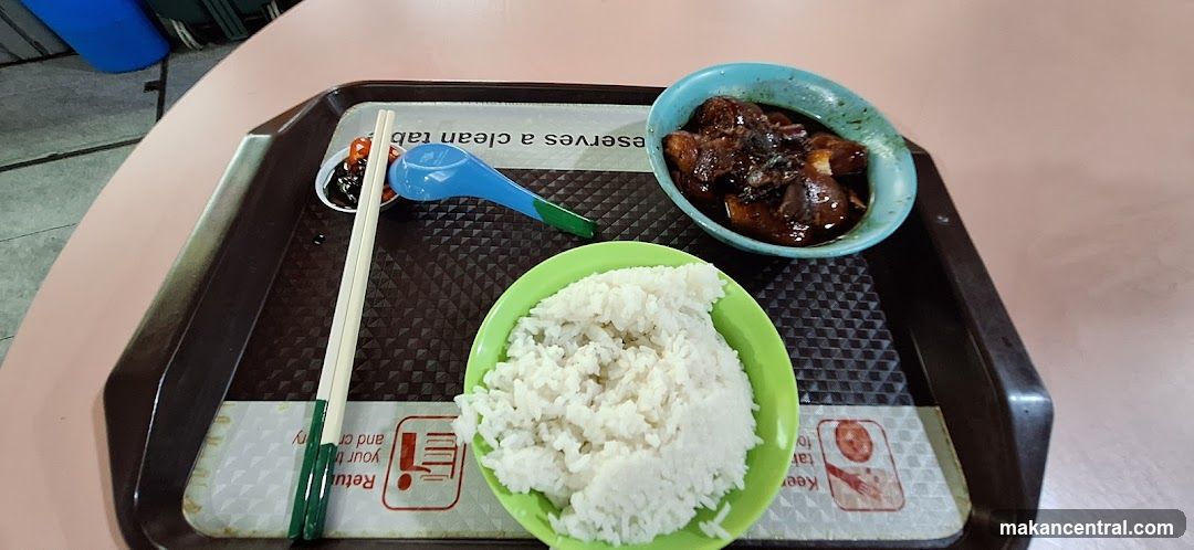 Food served on tray