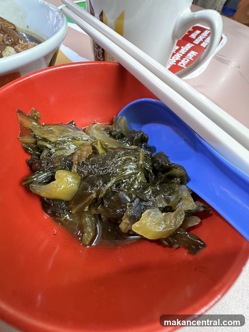 Food and Tableware