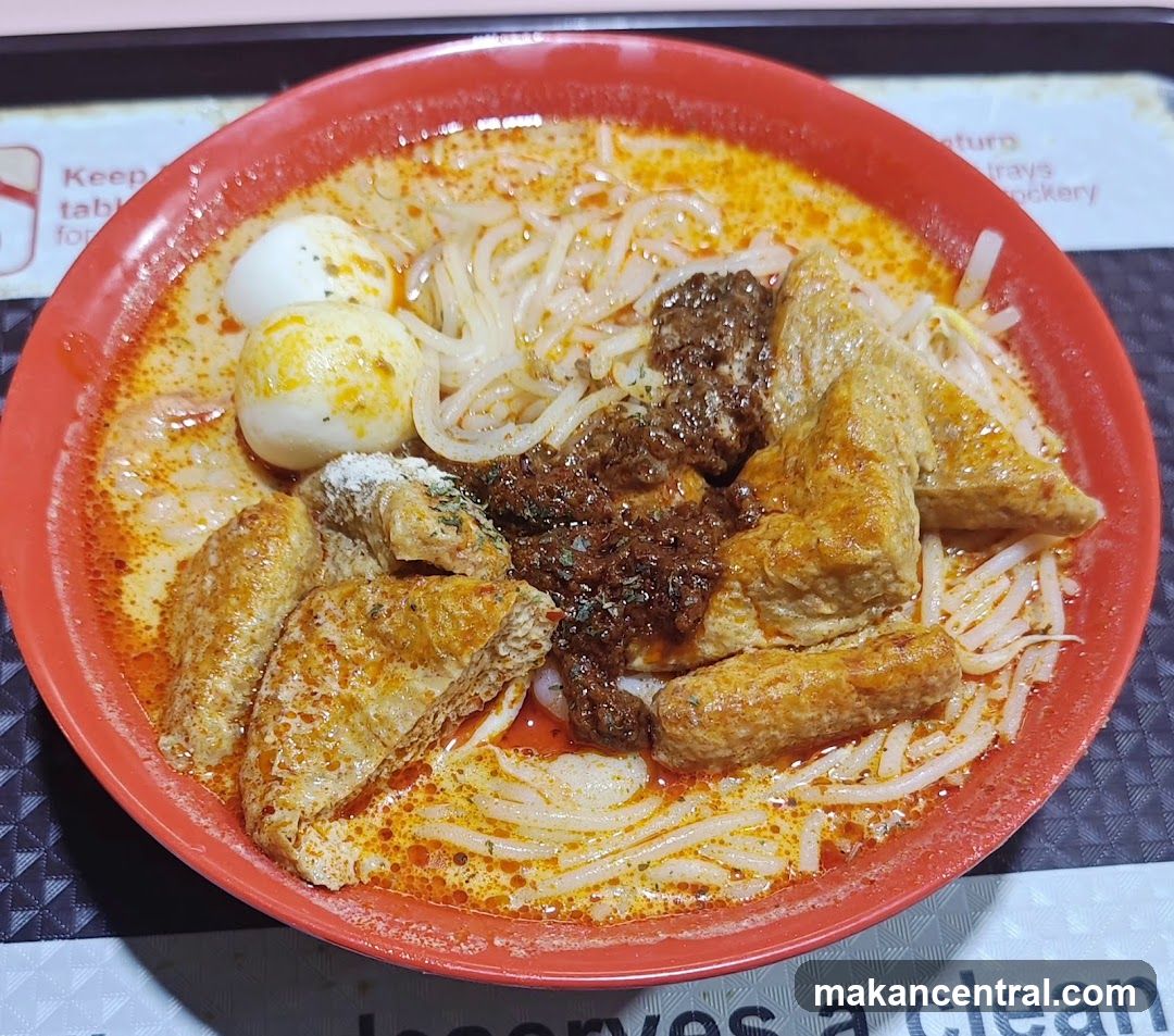 Laksa in red bowl