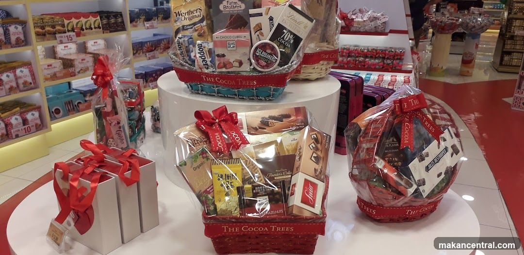 Cocoa Trees Gift Baskets Display
