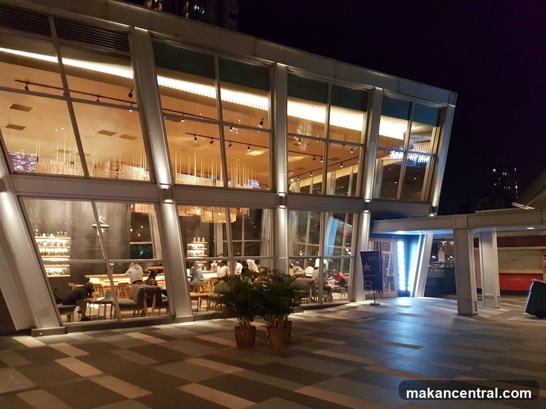 Starbucks United Square